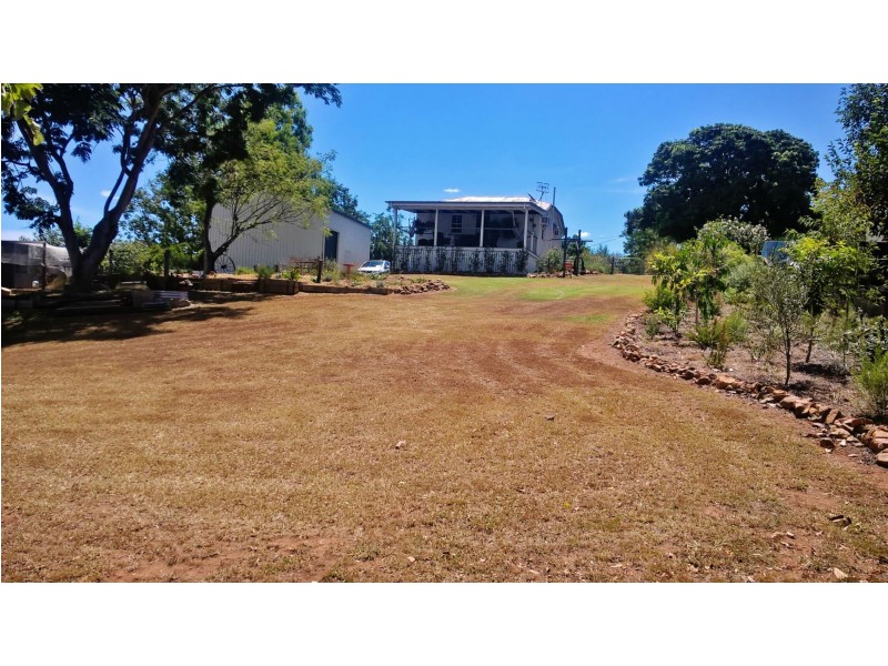 169 East Street South, Mount Morgan QLD 4714