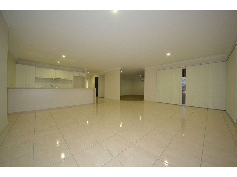 21 Leichhardt Drive, Gracemere QLD 4702