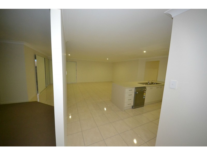 21 Leichhardt Drive, Gracemere QLD 4702