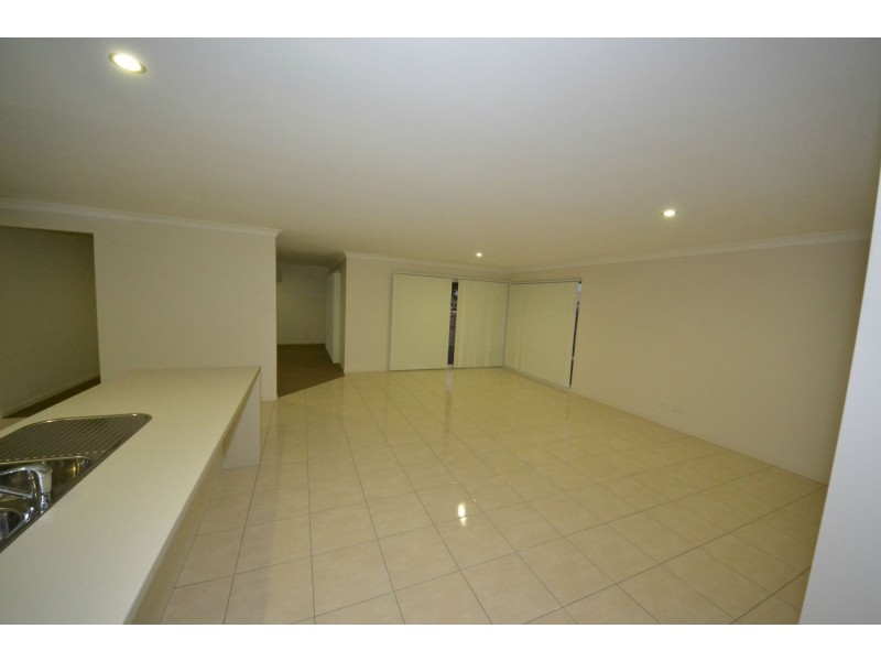 21 Leichhardt Drive, Gracemere QLD 4702
