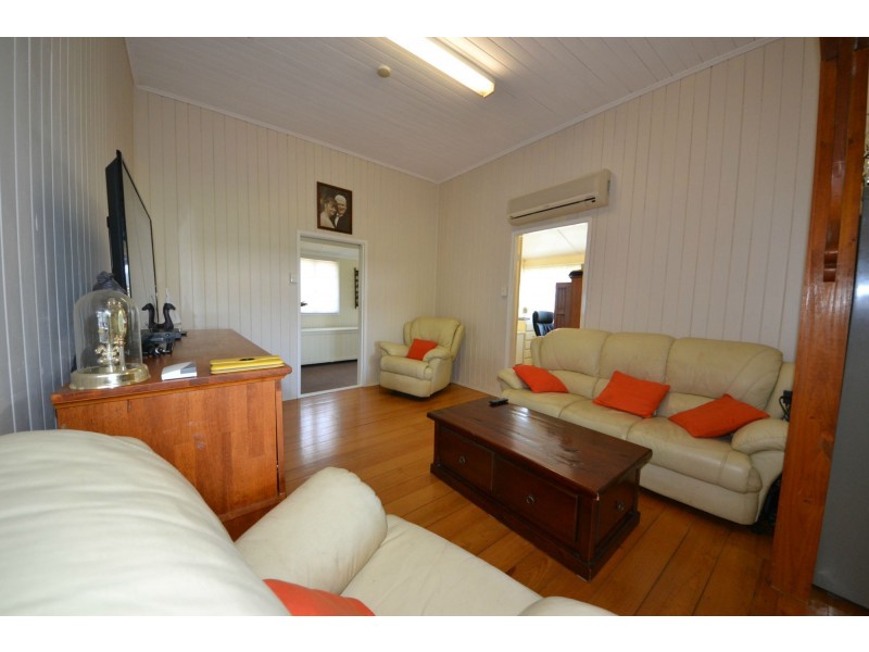 262 Ford Street, Berserker QLD 4701