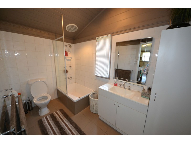 262 Ford Street, Berserker QLD 4701