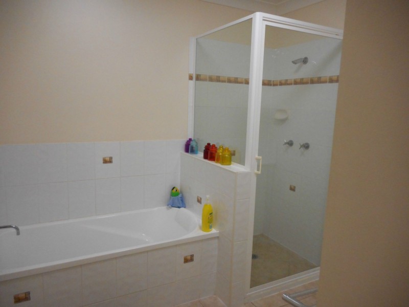 6 Webster Street, Gracemere QLD 4702