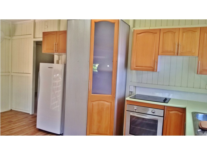 7 George Street, Wowan QLD 4702