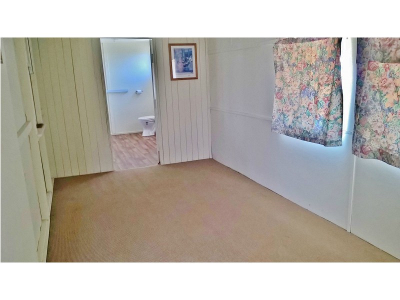 7 George Street, Wowan QLD 4702