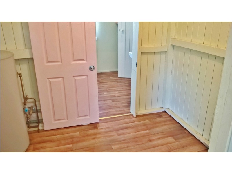 7 George Street, Wowan QLD 4702