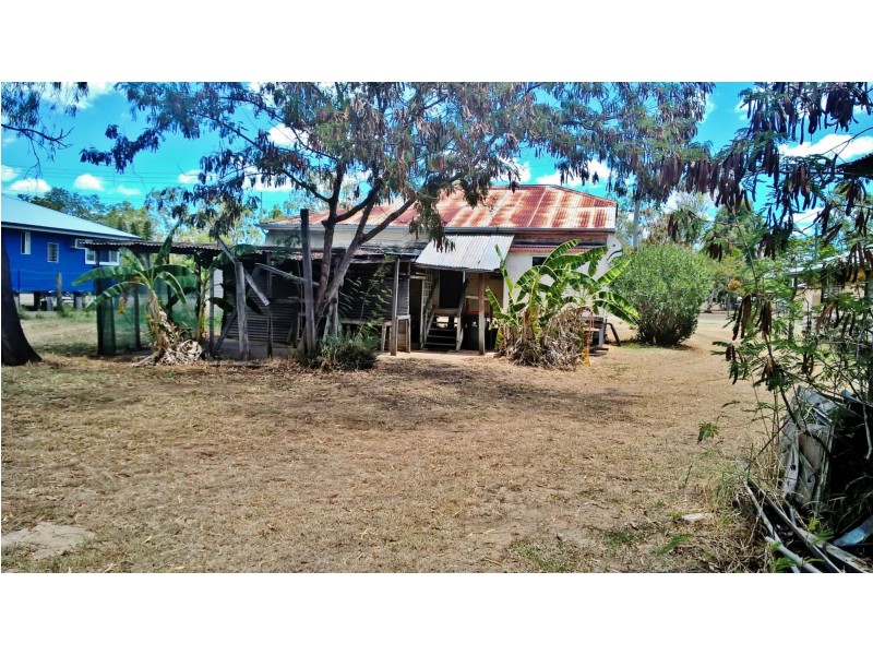 7 George Street, Wowan QLD 4702