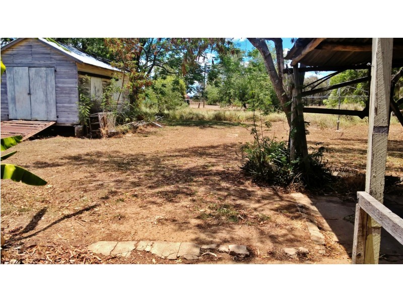 7 George Street, Wowan QLD 4702