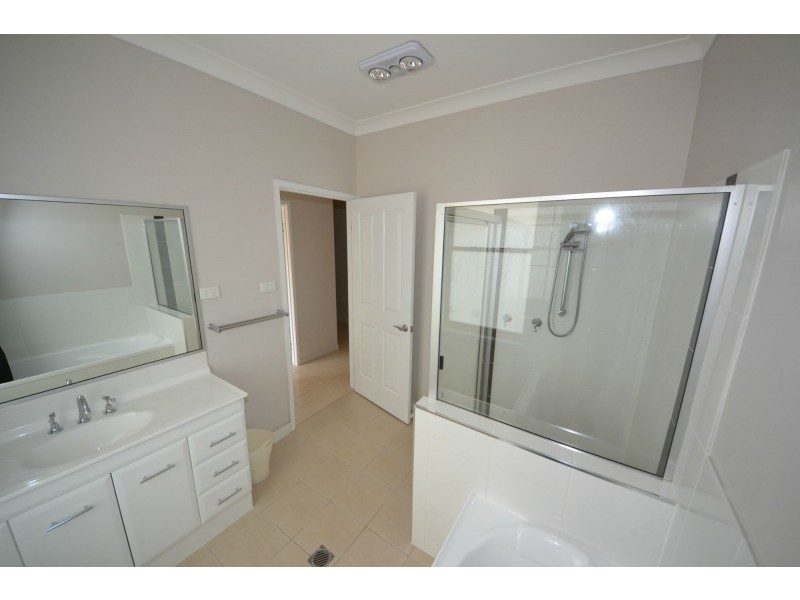 Unit 1/10 Eveline Street, Gracemere QLD 4702