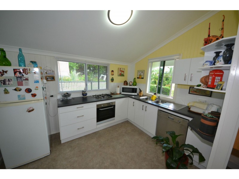 23 Coates Street, Mount Morgan QLD 4714