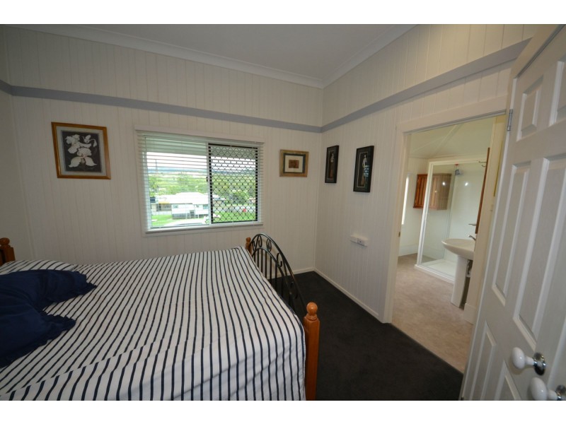 23 Coates Street, Mount Morgan QLD 4714