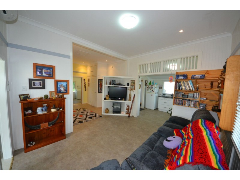 23 Coates Street, Mount Morgan QLD 4714