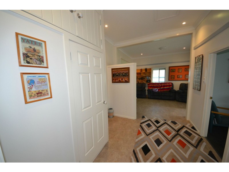 23 Coates Street, Mount Morgan QLD 4714