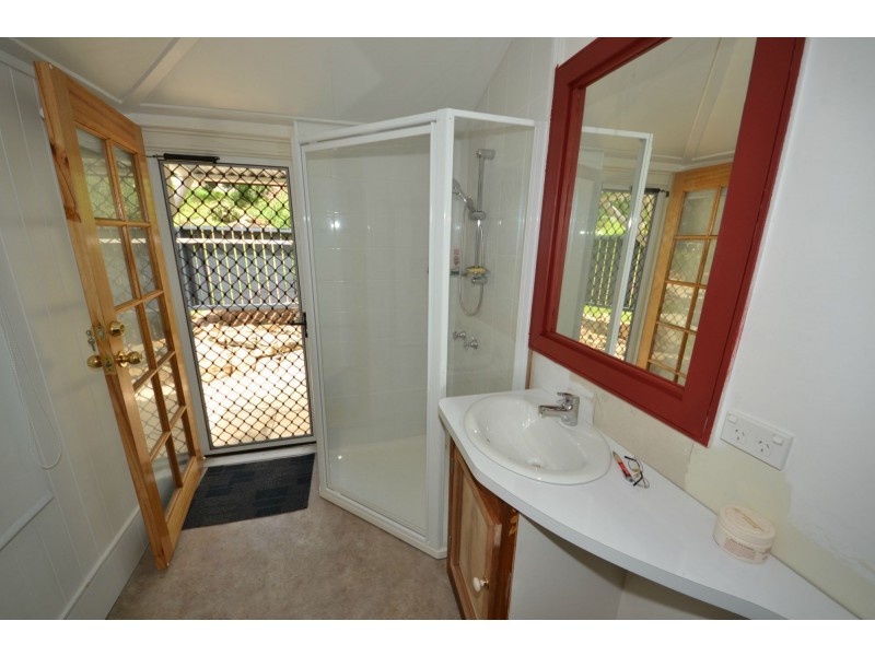 23 Coates Street, Mount Morgan QLD 4714