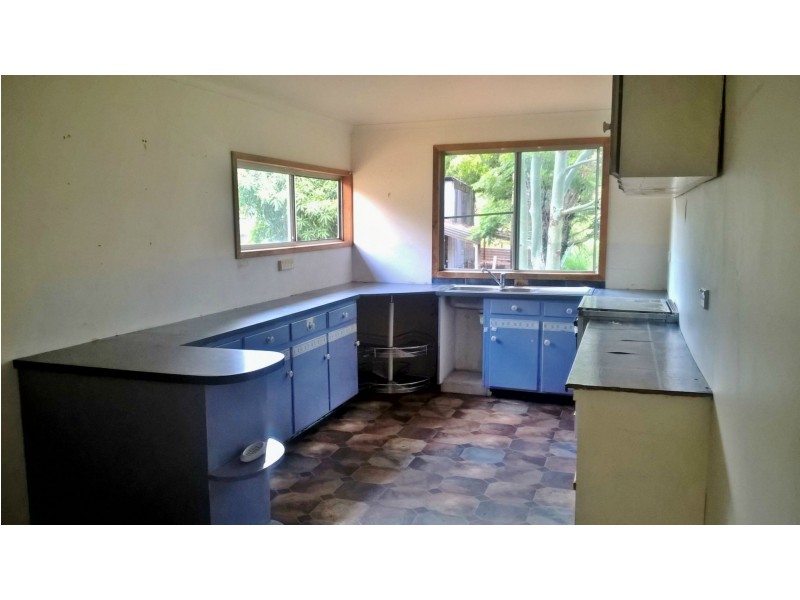 102 Gordon Lane, Mount Morgan QLD 4714