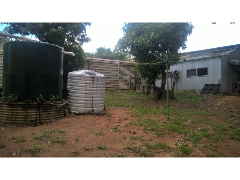 102 Gordon Lane, Mount Morgan QLD 4714