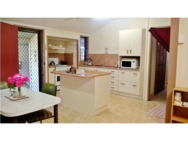 26 Glen Gordon Street, Mount Morgan QLD 4714