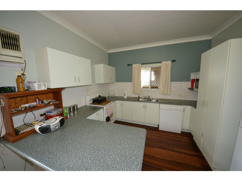 60 Moonmera Street, Kabra QLD 4702