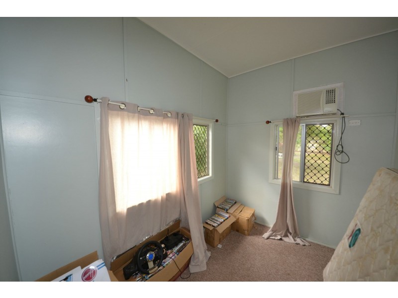 60 Moonmera Street, Kabra QLD 4702