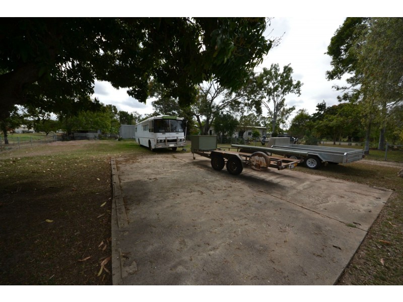 60 Moonmera Street, Kabra QLD 4702