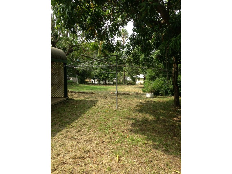 8 Queen Street, Mount Morgan QLD 4714