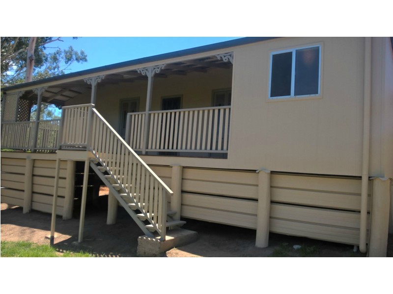 10 Clarence Street, Mount Morgan QLD 4714