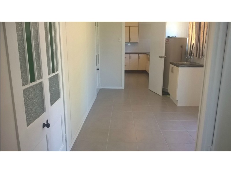 10 Clarence Street, Mount Morgan QLD 4714