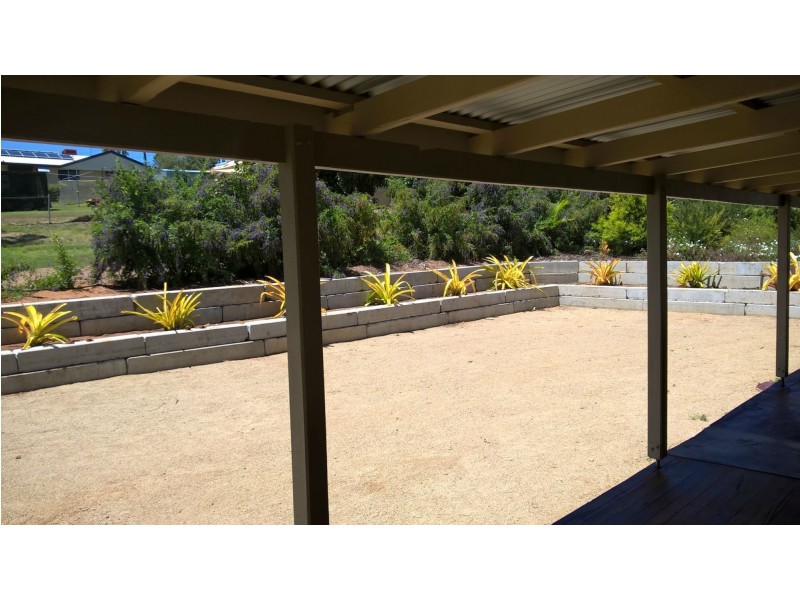 10 Clarence Street, Mount Morgan QLD 4714