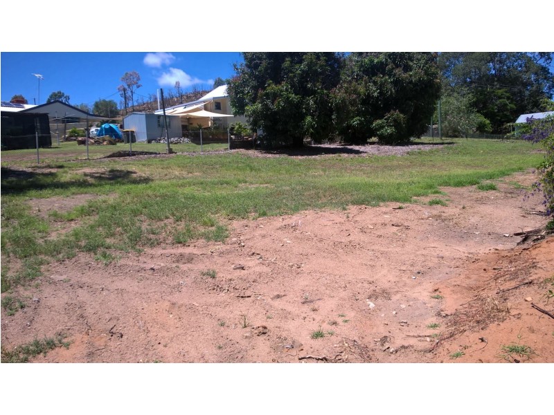 10 Clarence Street, Mount Morgan QLD 4714