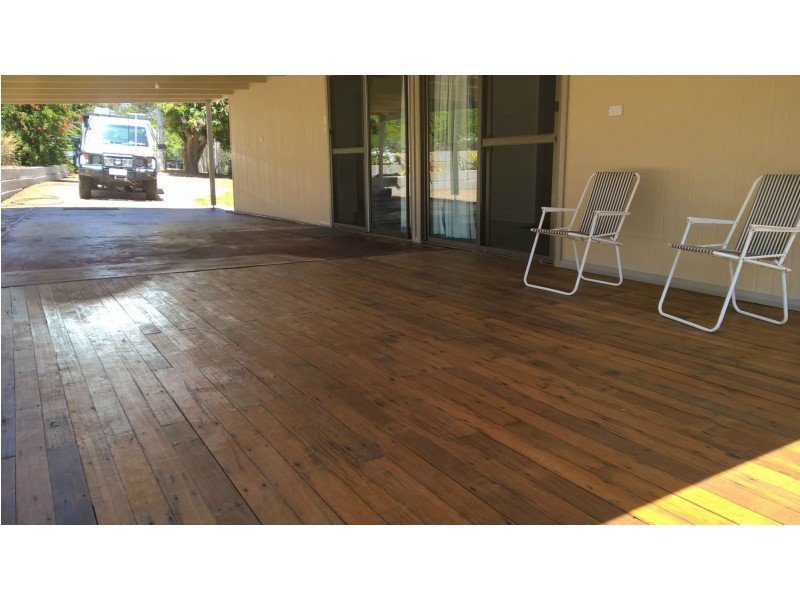 10 Clarence Street, Mount Morgan QLD 4714