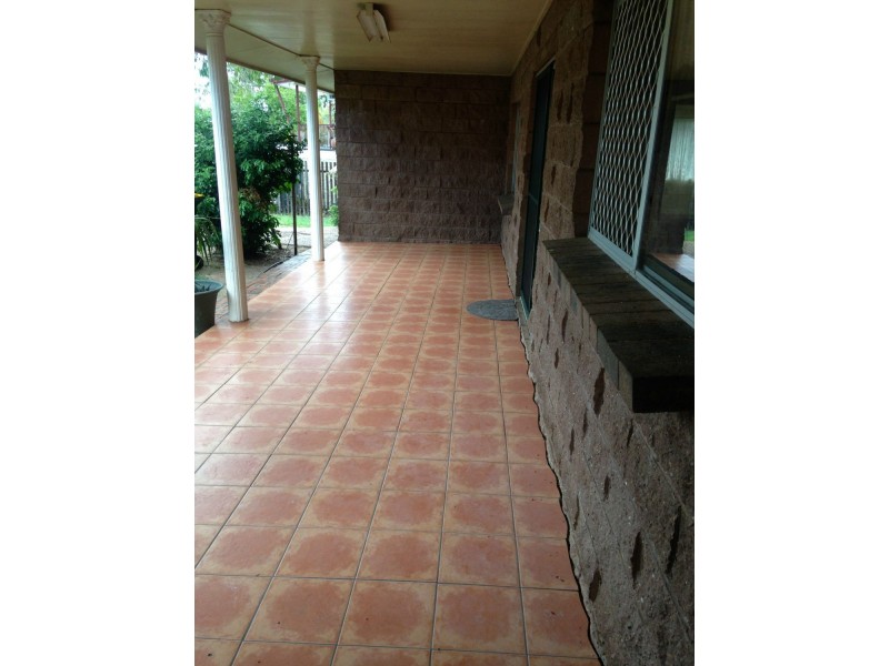 8 Sydney King Close, Gracemere QLD 4702