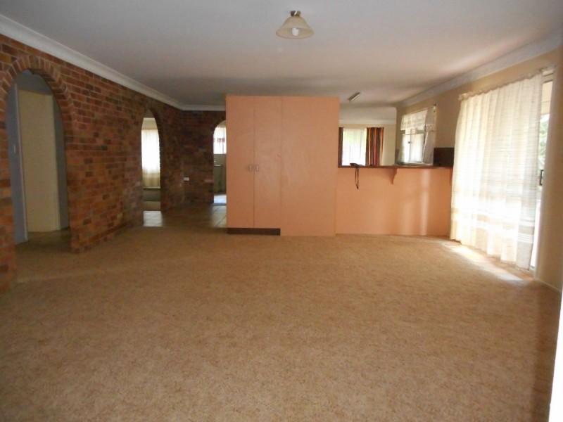 8 Sydney King Close, Gracemere QLD 4702