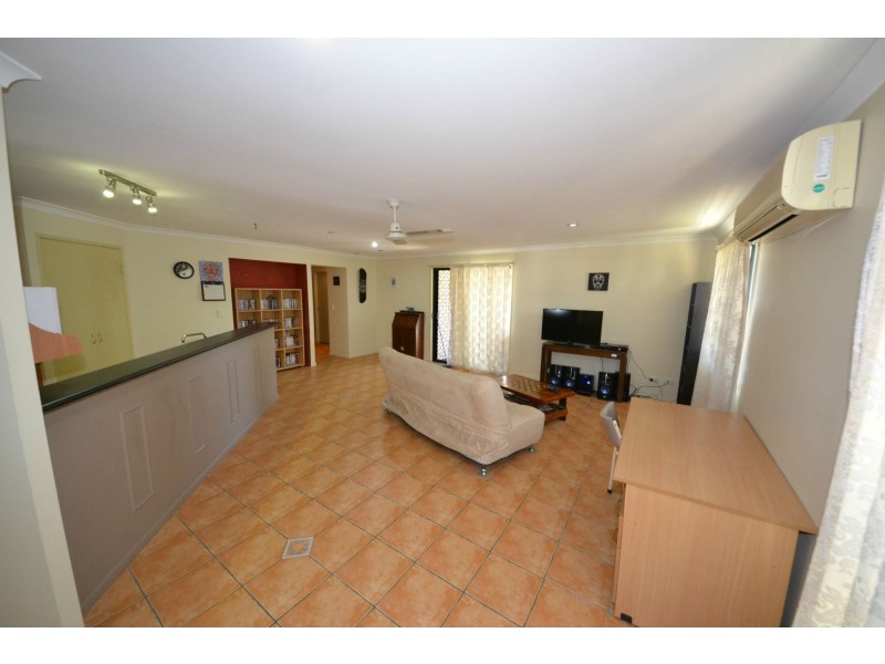 11 Anna Street, Gracemere QLD 4702