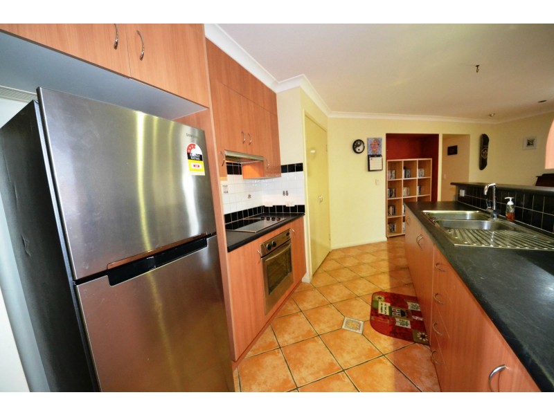 11 Anna Street, Gracemere QLD 4702