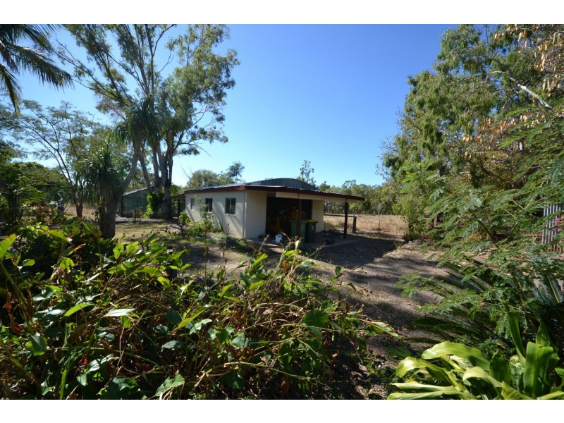 31 Hinchliffe Avenue, Bouldercombe QLD 4702