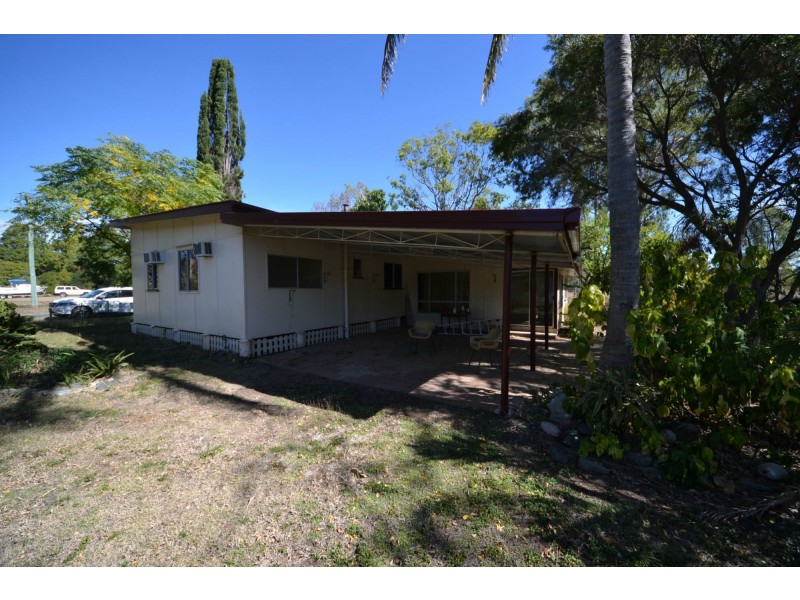 31 Hinchliffe Avenue, Bouldercombe QLD 4702