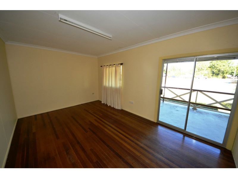 31 Hinchliffe Avenue, Bouldercombe QLD 4702
