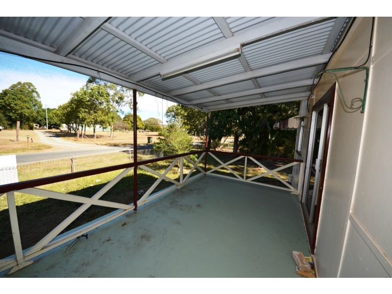 31 Hinchliffe Avenue, Bouldercombe QLD 4702