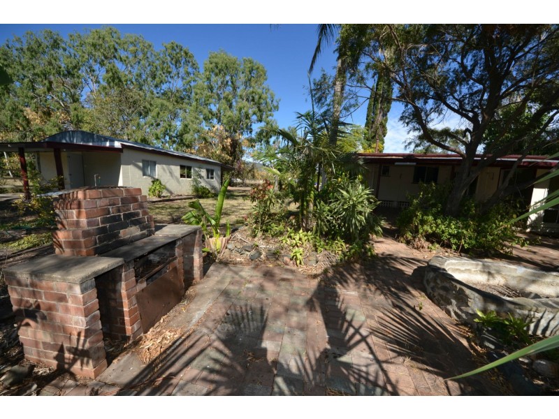 31 Hinchliffe Avenue, Bouldercombe QLD 4702