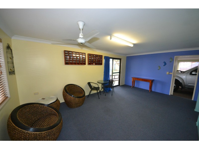 3 Clara Place, Gracemere QLD 4702