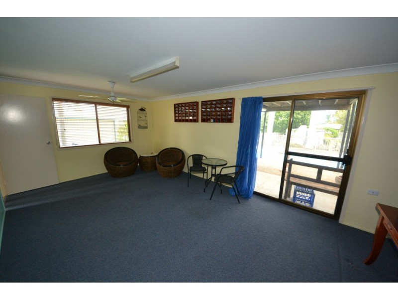 3 Clara Place, Gracemere QLD 4702