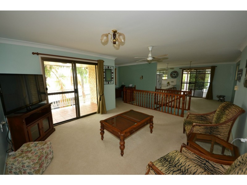 3 Clara Place, Gracemere QLD 4702