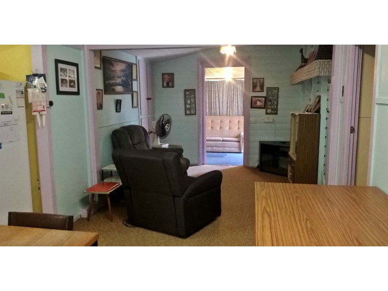 4 Boundary Street, Mount Morgan QLD 4714