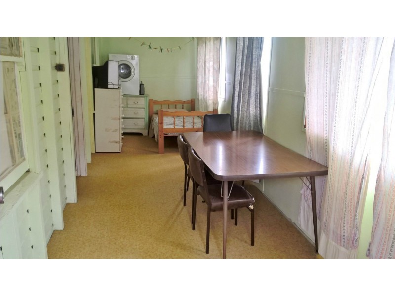 4 Boundary Street, Mount Morgan QLD 4714