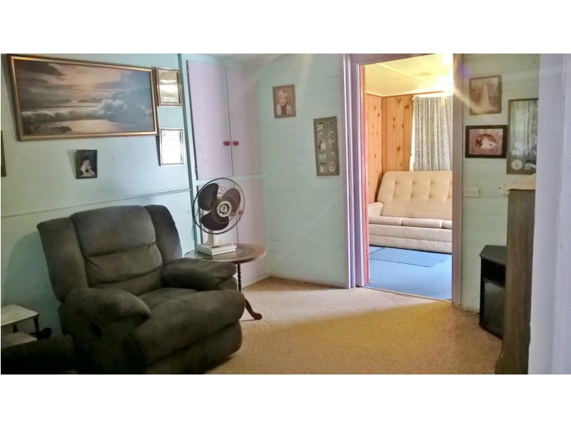 4 Boundary Street, Mount Morgan QLD 4714