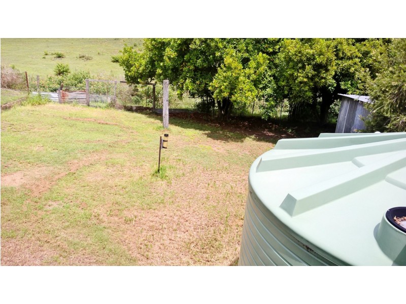 4 Boundary Street, Mount Morgan QLD 4714