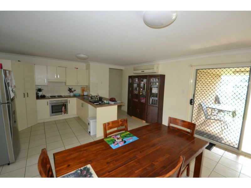 8 Seonaid Place, Gracemere QLD 4702