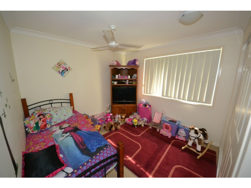 8 Seonaid Place, Gracemere QLD 4702