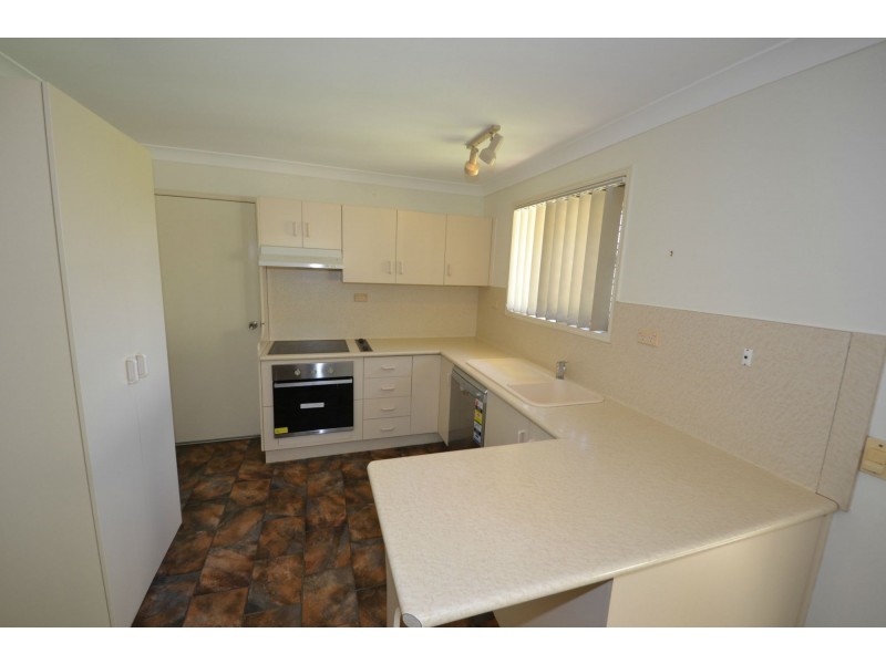62 Donovan Crescent, Gracemere QLD 4702