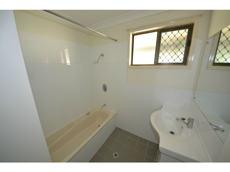 62 Donovan Crescent, Gracemere QLD 4702